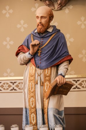 제네바의 성 프란치스코 살레시오_photo by Lawrence OP_in the Oratory of the Church of St Patrick in Green Bay_Wisconsin USA.jpg